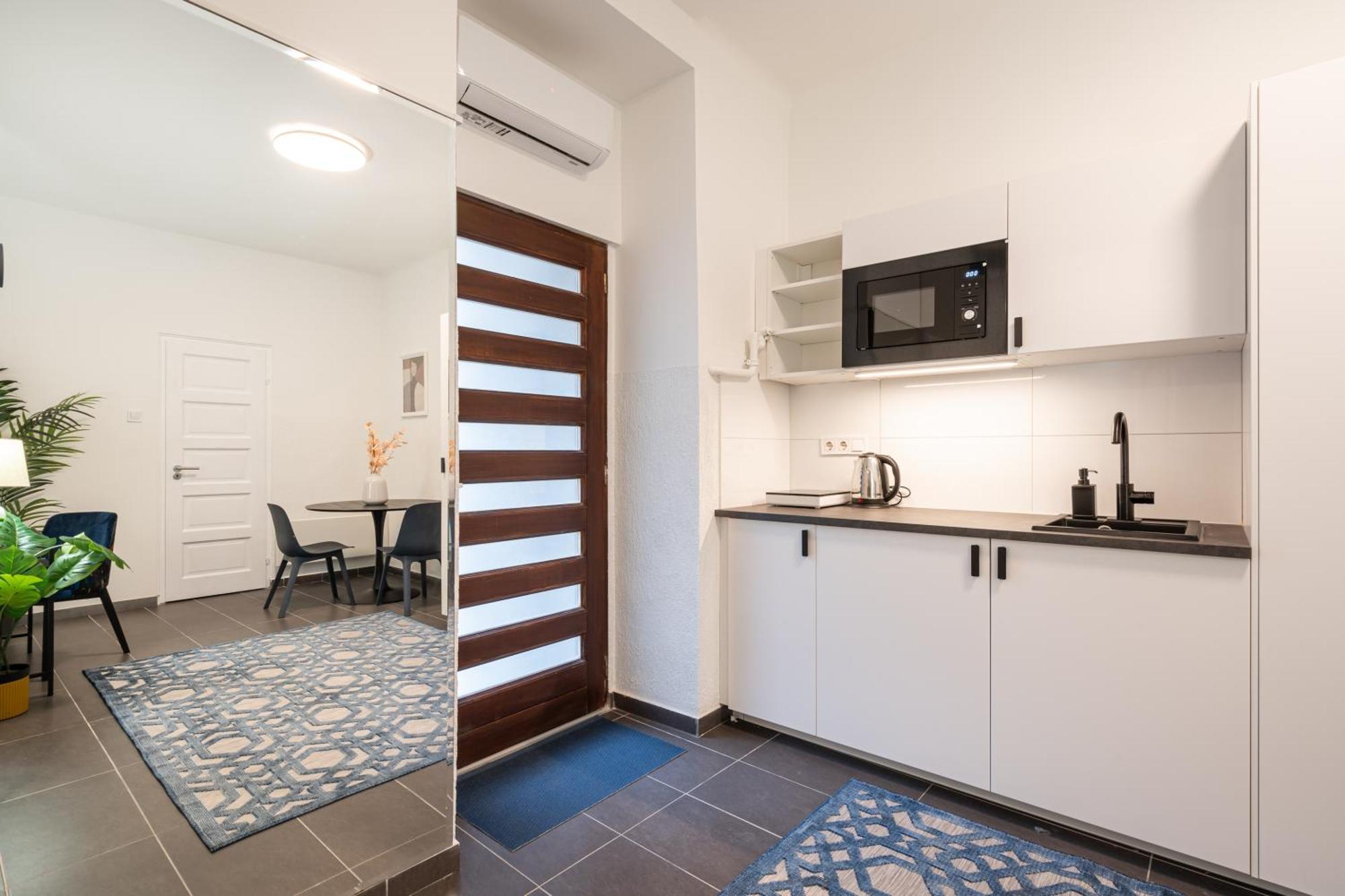 R10- Boutique Apartments, Best Location. By Bqa Boedapest Buitenkant foto